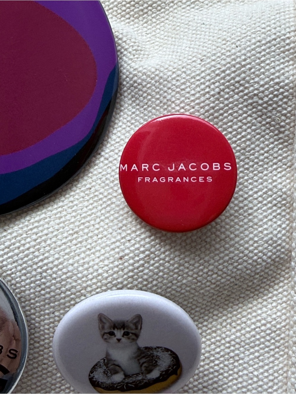 MARC JACOBS Fragrances Promotional Tote Bag - Picture 6 of 12